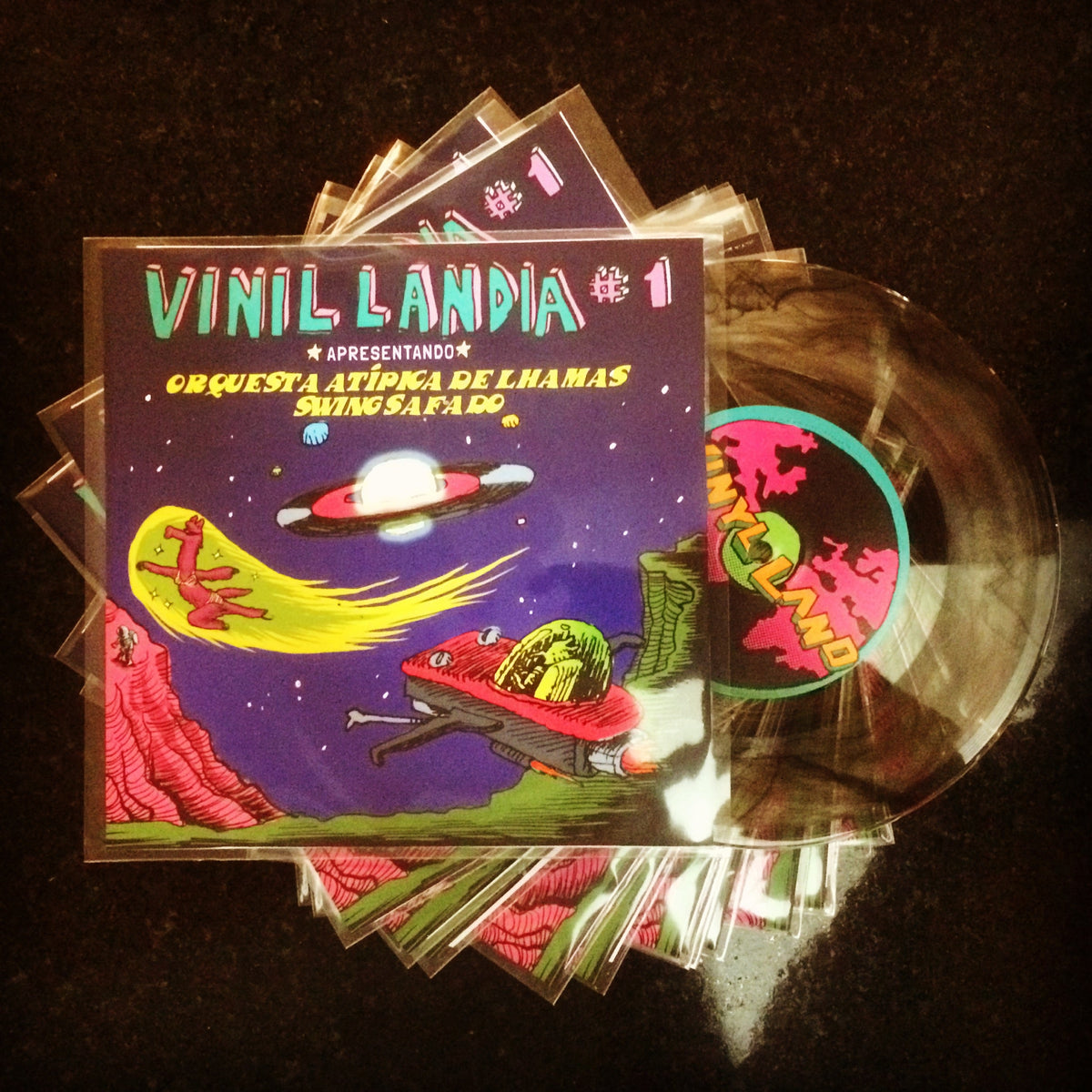Vinil Landia #1 – Orquestra Atípica de Lhamas e Swing Safado